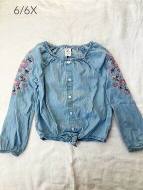 (🎨$3 PLAY) Carter's 6/6X Girl Floral Blue Long Sleeve Top Spring